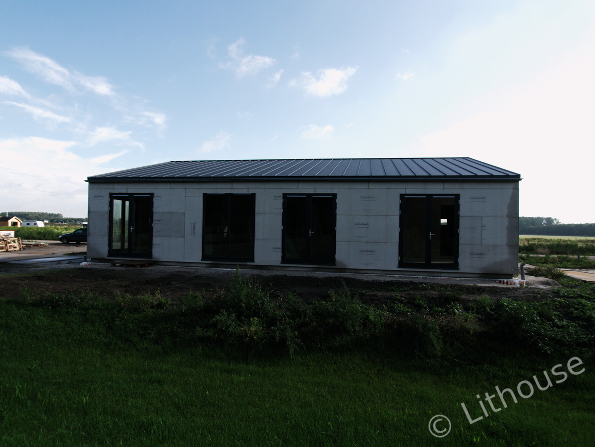 Stucco aan de buitenkant