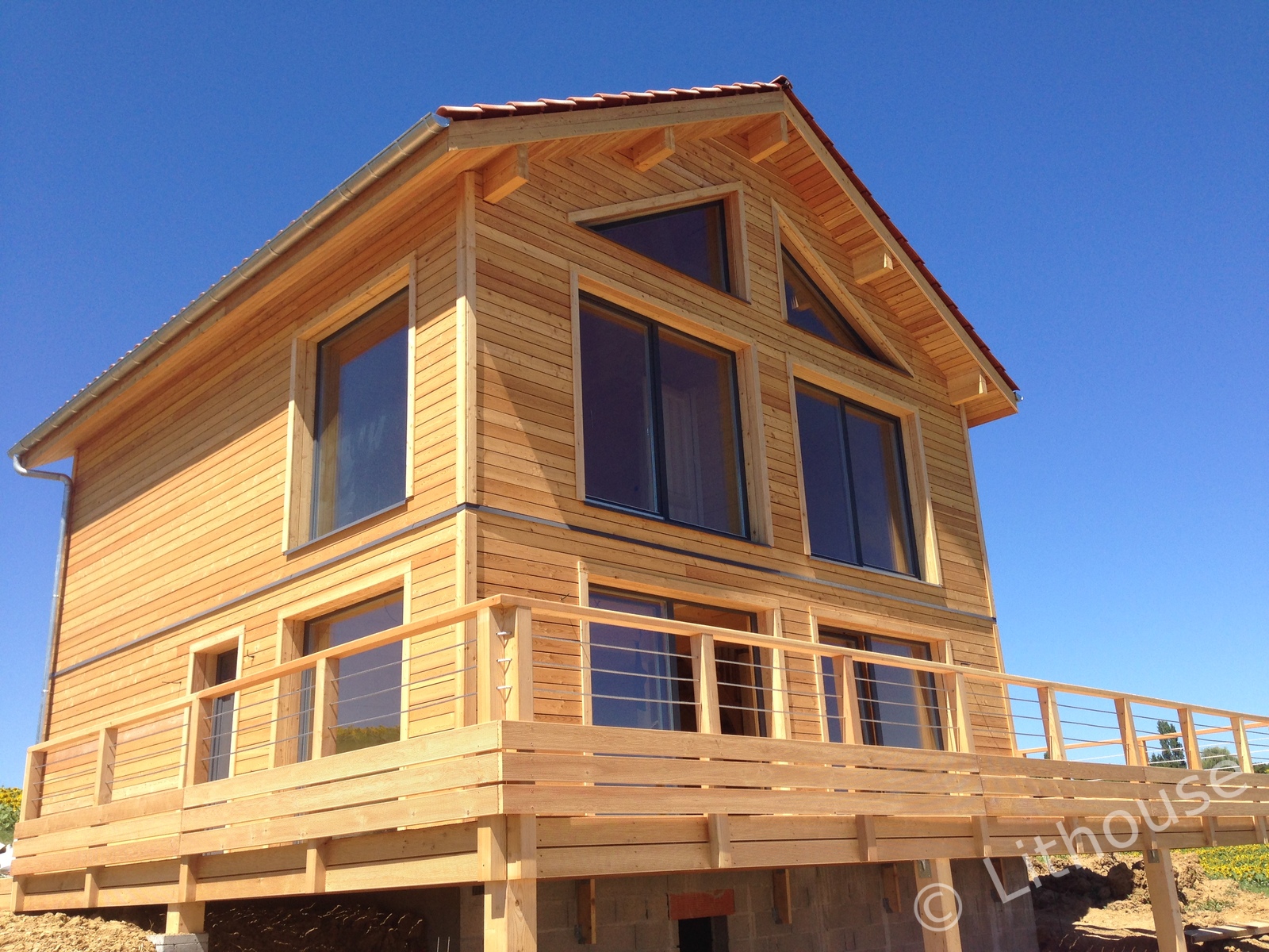 Amber house, overlooking the hills from your terrace